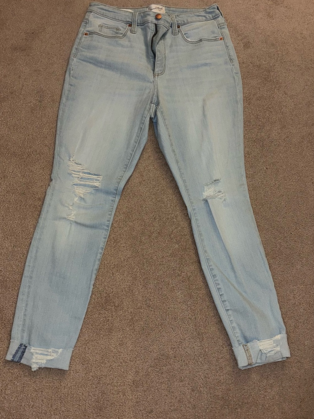 Universal Thread Skinny Light Wash Distressed Women's Jeans 8 NWOT